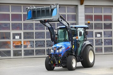 Die neue Kommunaltraktoren-Baureihe TG 6 von Iseki bietet den Betreibern in den Baubetriebshfen als auch im GaLaBau durch ihre innovative Technik, groe Stabilitt und Langlebigkeit hohe Betriebssicherheit und guten Komfort fr den Fahrer. 