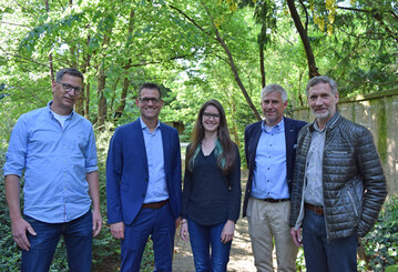 Das neue BuGG-Prsidium (v.l.n.r.): Tobias Buchen (Prsidiumsmitglied), Dr. Gunter Mann (Prsident), Lara-Maria Mohr (Prsidiumsmitglied), Carsten Henselek (Vizeprsident), Gerd Vogt (Schatzmeister).