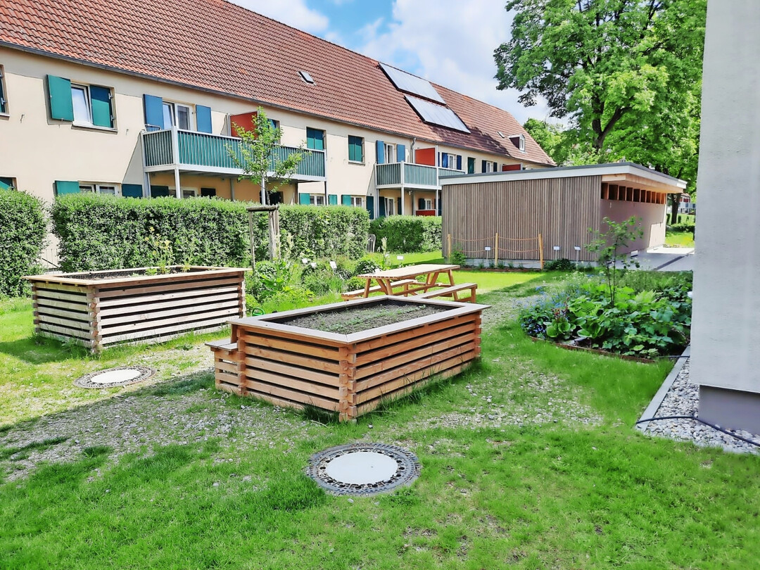 In den naturnahen Auenanlagen finden sich auch Gemeinschaftsflchen, die die Bewohner selbst bewirtschaften knnen.