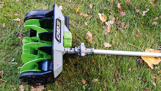 Ego hat viele neue Gerte, darunter die Anbauschneefrse frs Multitool.