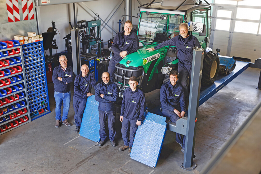 Teil des Werkstattteams in Klein-Winternheim