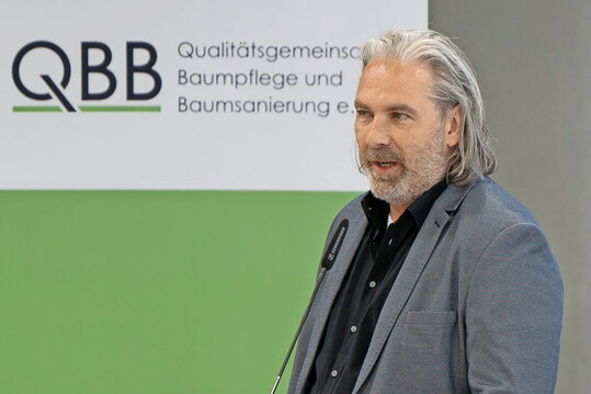 Der QBB-Vorsitzende Christian Draeger begrüßte die Gastgeber, Referenten und die rund 100 Teilnehmenden der diesjährigen Schulung für Vereinsmitglieder.