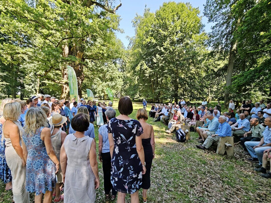 Die Festgesellschaft mit 130 Beteiligten