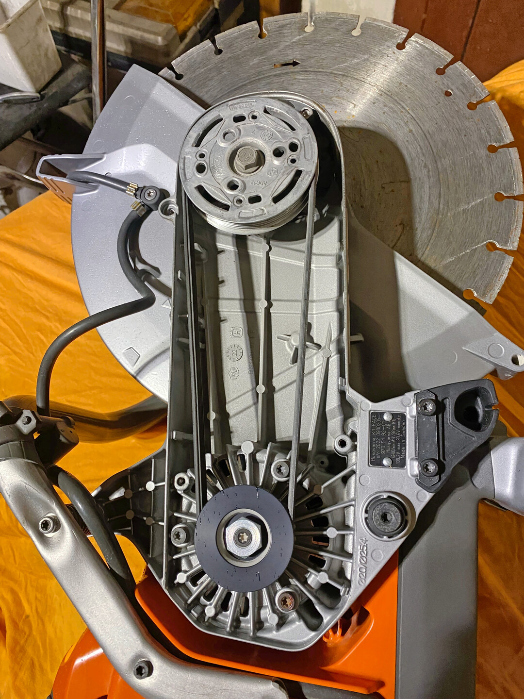Scheibenantrieb ber Rippenband bei Husqvarna Pace