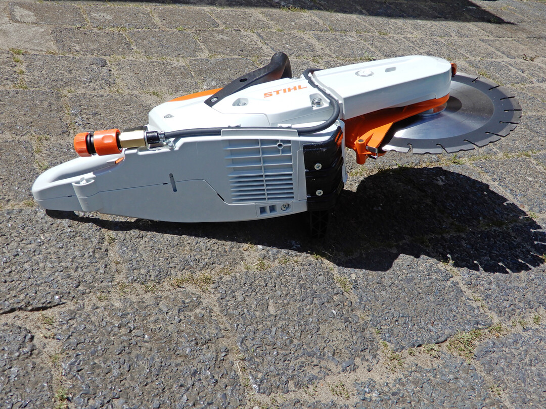 Bodenseitige Ansicht Stihl TSA300