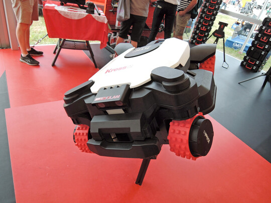 Der vierradgetriebene Robotermäher wird höchstwahrscheinlich nächstes Jahr auf den Markt kommen.