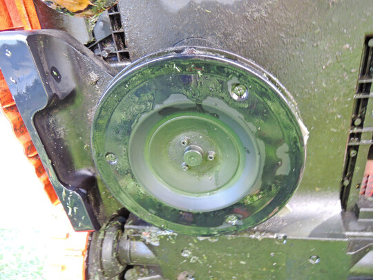 Mähteller Segway mit sechs Klingen und Schutzteller bei Navimow X330