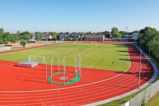 Die Sportanlagen an der Universitt wurden modernisiert.