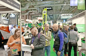 Auf der Messe Saltex