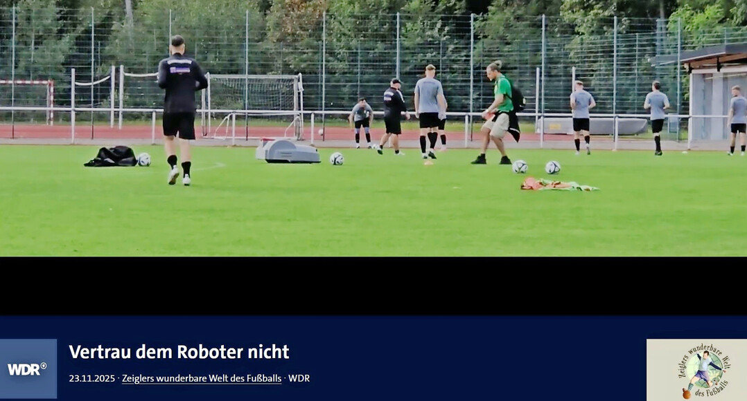 Mähroboter während des Trainings in Stadtroda