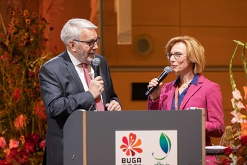 Buga-Geschftsfhrerin Kathrin Wei und DBG-Chef Jochen Sandner sind mit der Erfurter Buga sehr zufrieden.