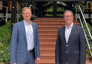 Knftiger und aktueller BGL-Hauptgeschftsfhrer: Dr. Guido Glania und Dr. Robert Kloos beim Erstbesuch im Haus der Landschaft in Bad Honnef Ende Juni 2022. Dr. Glania bernimmt die Aufgaben seines Vorgngers im Juli 2023.