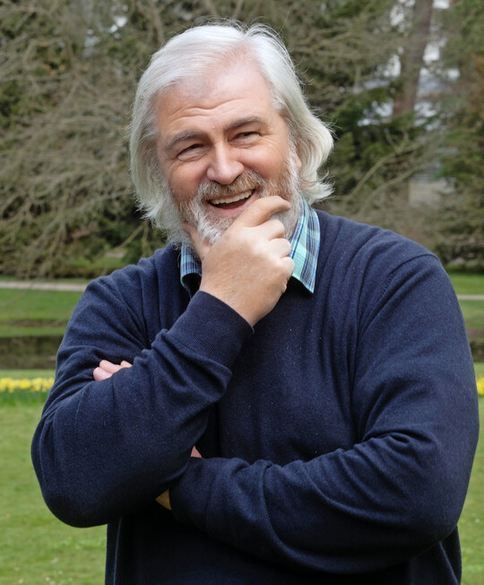 Dr. Michael Ernst
