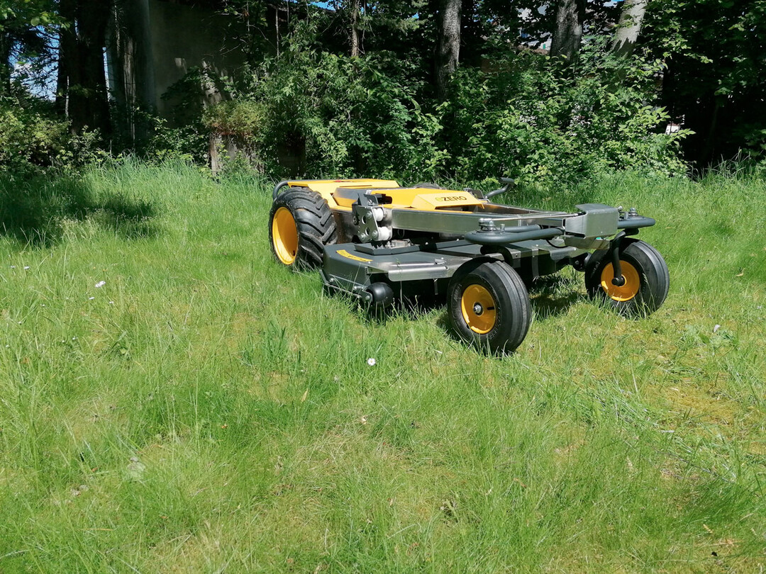 Das Profi-Gert eignet sich fr den Einsatz in (Solar-)Parks, groen Grten, auf kommunalen Flchen, Camping- oder Sportpltzen sowie in lrmsensiblen Bereichen und geschtzten Gebieten.