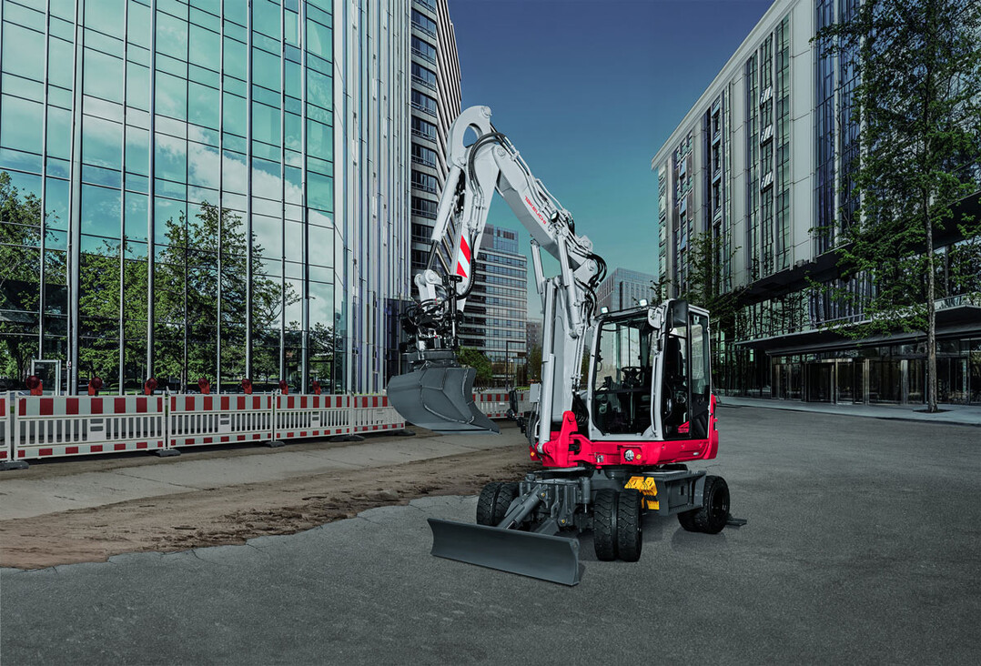 Der neue Takeuchi TB 370W wird auf der Galabau vorgestellt.