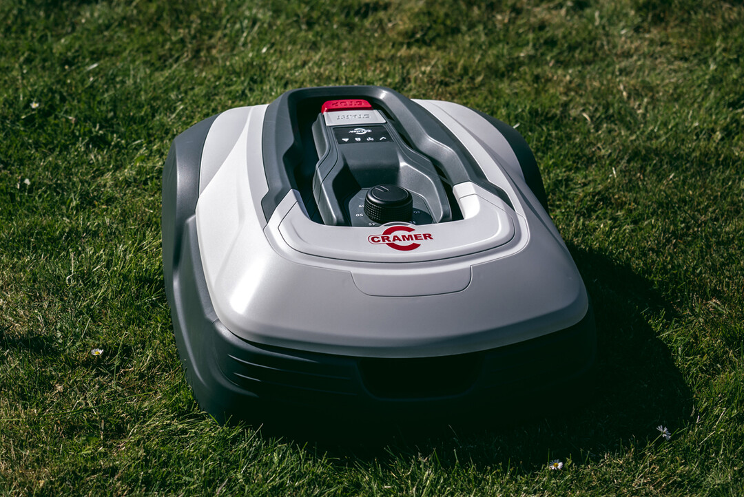 Mähroboter für Rasenflächen bis 2.000 Quadratmeter.