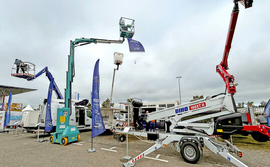 Hematec zeigte einen repräsentativen Ausschnitt seines Angebotes, darunter die speziell für Baumpfleger interessante anhängermobile Dino 160XT II.