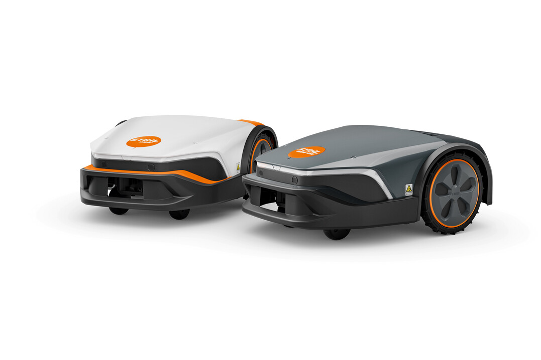 Die iMOW-Mhroboter der neuen Generation von STIHL sind in zwei Varianten 
erhltlich. ber die Unterschiede im Design hinaus zeichnen sich die EVO-Modelle 
(rechts) durch ihre hhere Fahrgeschwindigkeit aus, was die aktive Mhzeit weiter 
verringert.