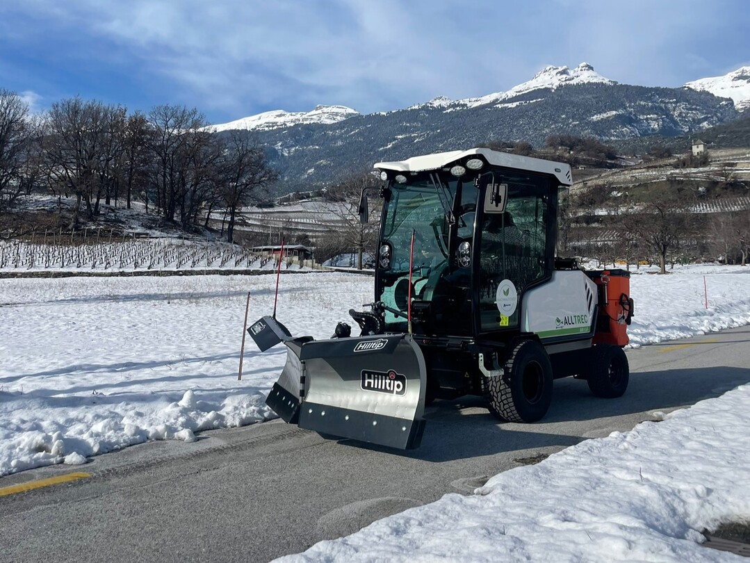 AllTrec 8015F mit Schneeschild