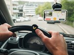 Mit dem vialytics Smart Button kann die
Integration Verkehrssicherung während der
Fahrt genutzt werden.