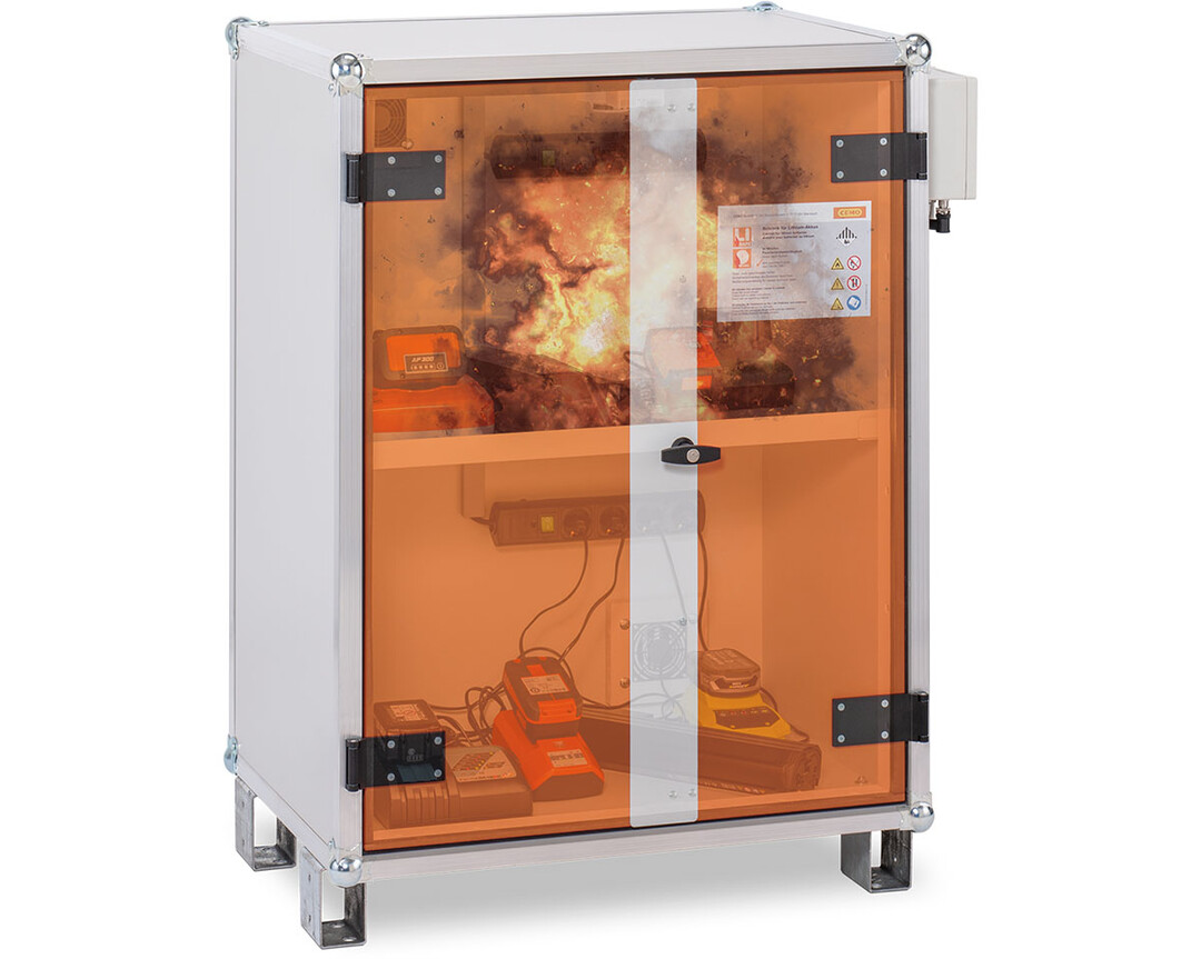 „Innere Sicherheit“ gestärkt, Batteriebrandtest im Lade-/Lagerschrank ist jetzt vorgeschrieben.