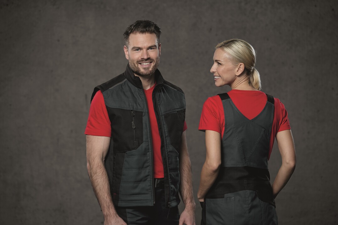 Die faire Kollektion BPlus Green punktet mit ergonomischer Passform und Kollektionsvielfalt. Ab sofort im DBL Mietservice erhältlich, hygienische Aufbereitung inklusive.