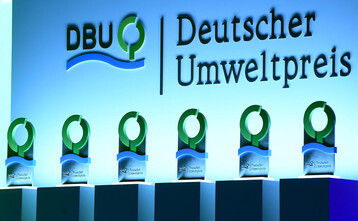 Noch bis zum 15. Februar knnen Kandidaten fr den Deutschen Umweltpreis der DBU vorgeschlagen werden. 