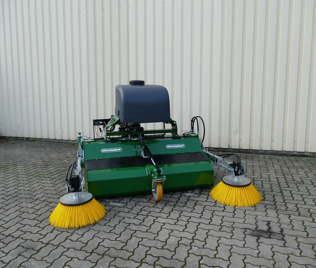 Kehrmaschine Stratos profi Sonderausstattung