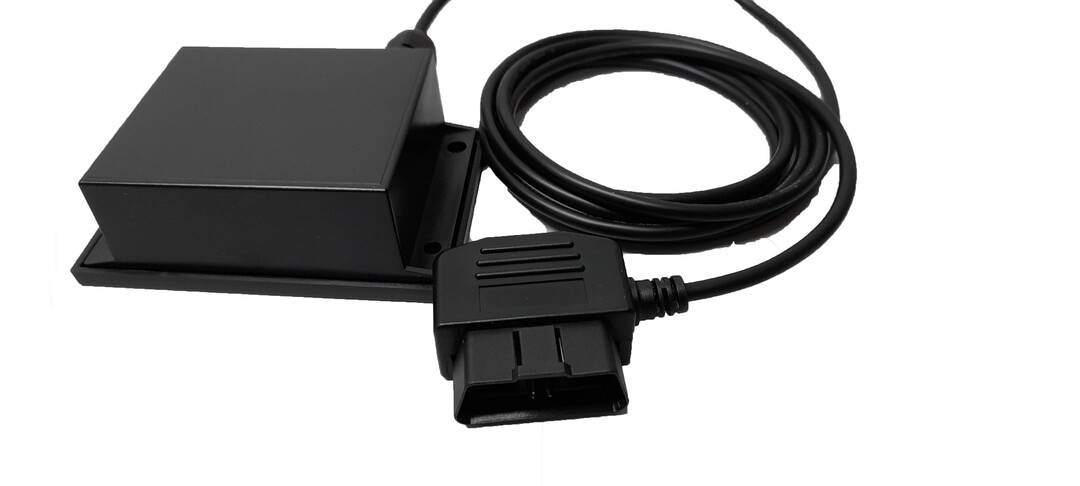 Das jüngste Mitglied der LTE GPS-Tracker-Serie von Rösler, das EQTraceV+.