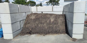 Angemischtes Substrat fr Staudenpflanzungen ohne Torf