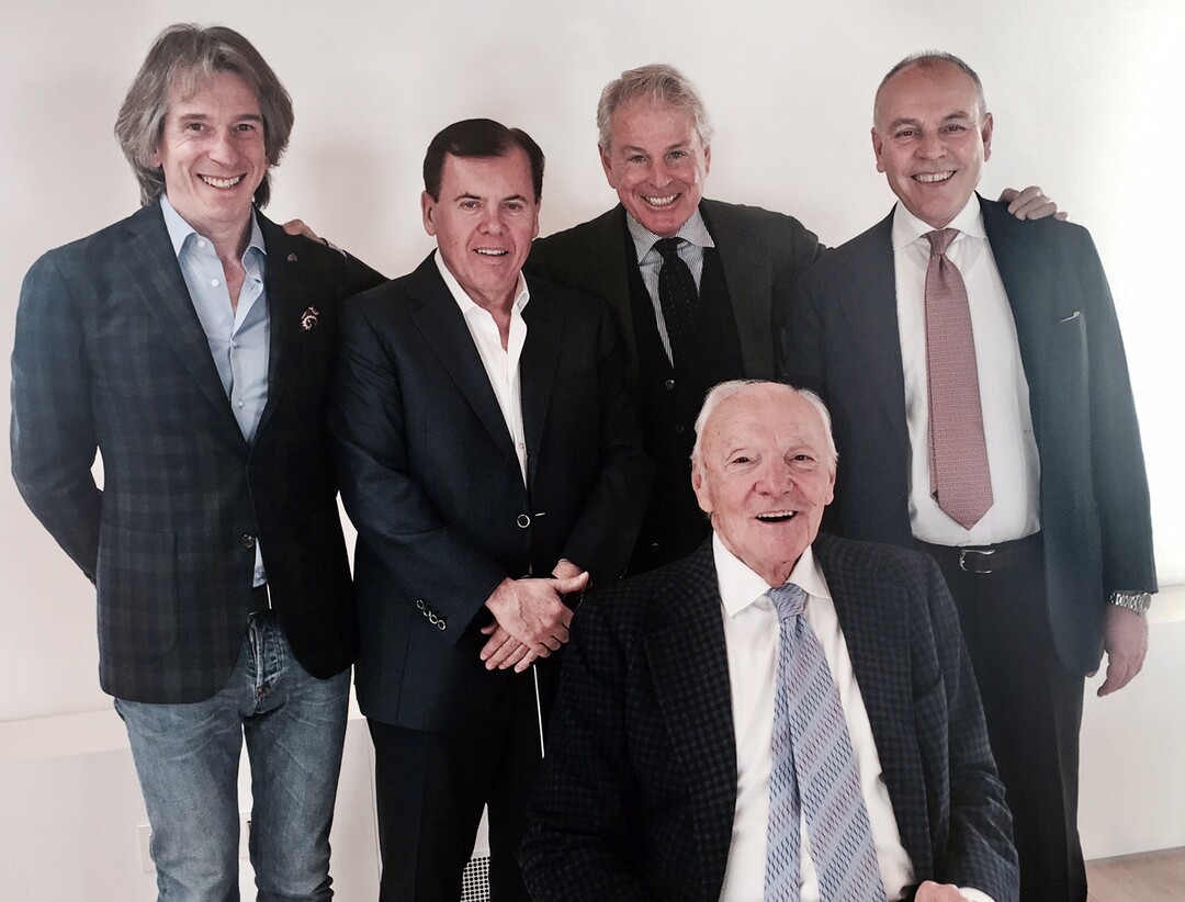 Von links Maurizio Maschio und Enrico Polo, Inhaber der Gruppe Milleuno-Imoco, Giorgio Bonsembiante (Verwaltungsrat AC), Marcello Carraro (AD AC) mit Präsident Antonio Carraro.