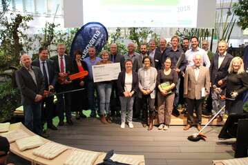 Alle Preistrger, Nominierten und die Jury nach der Preisverleihung auf der GaLaBau 2018