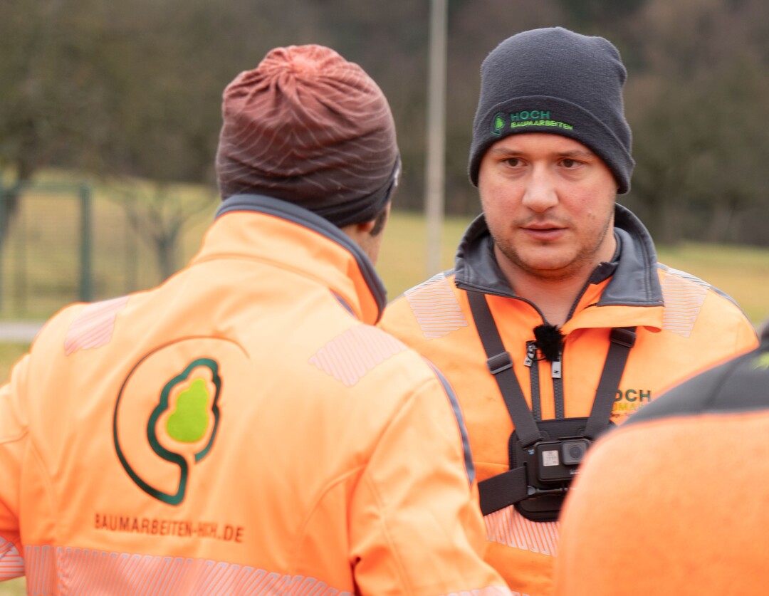 Marcel Hoch bei der Einsatzbesprechung