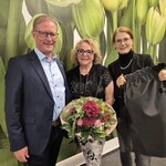 vl: Bürgermeister Thomas Meyer, Angelika Thaler-Jung, Wirtschaftsbeauftragte Anja vor der Brügge.