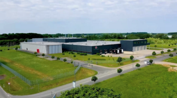 Der JUNGO Produktionsstandort in Rostock-Laage wird zu 100% miterneuerbarer Energie betrieben.