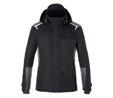 Krperbetonter Schnitt und innovativer Materialmix machen die neue Hardshelljacke zum perfekten Begleiter bei Wind und Wetter  auch in der Freizeit.