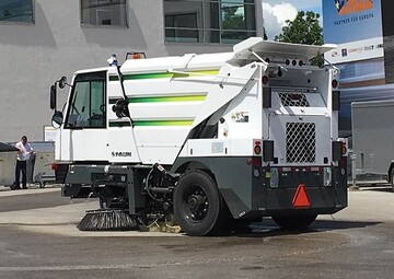 ECOTEC Fleet GmbH als Joint Venture von FAUN
und ZOELLER fr Gebraucht- & Mietfahrzeuge
gegrndet. 