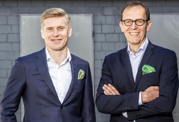 Horst Garbrecht (rechts), der CEO von Metabo und COO von KOKI Holdings 
Europe, will beruflich neue Wege gehen. Der bisherige Direktor Vertrieb Europa, 
Henning Jansen, wird zum 1. Juli sein Nachfolger. 