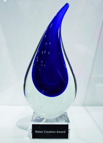 OASE ldt alle Unternehmen des Garten- und Landschaftsbaus, die als OASE WaterCreation Partner registriert sind, zur Teilnahme am OASE 
WaterCreation Award 2016 ein. Der renommierte Wettbewerb wrdigt den gartenbautechnischen, fachlich hochwertigen und innovativen Umgang mit dem Thema Leidenschaft fr Wasser. Bewerbungen knnen ab sofort eingereicht werden, die Bewerbungsfrist endet am 15. April 2016.
