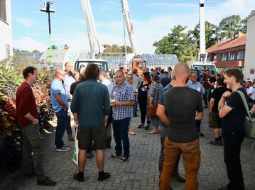 Nach zwei Jahren Pause fand auf den 38. Osnabrcker Baumpflegetagen wieder ein reger persnlicher Austausch von 260 Teilnehmerinnen und Teilnehmern aus der Baumpflegebranche statt. Der Fokus lag auf Klimafolgen und Klimaanpassung