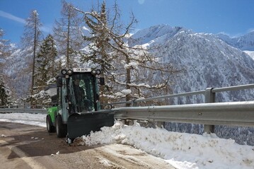 Der City Ranger 3070 des Gertetrgerspezialisten Egholm berzeugt mit beeindruckenden Leistungsdaten und hoher Einsatzflexibilitt. 