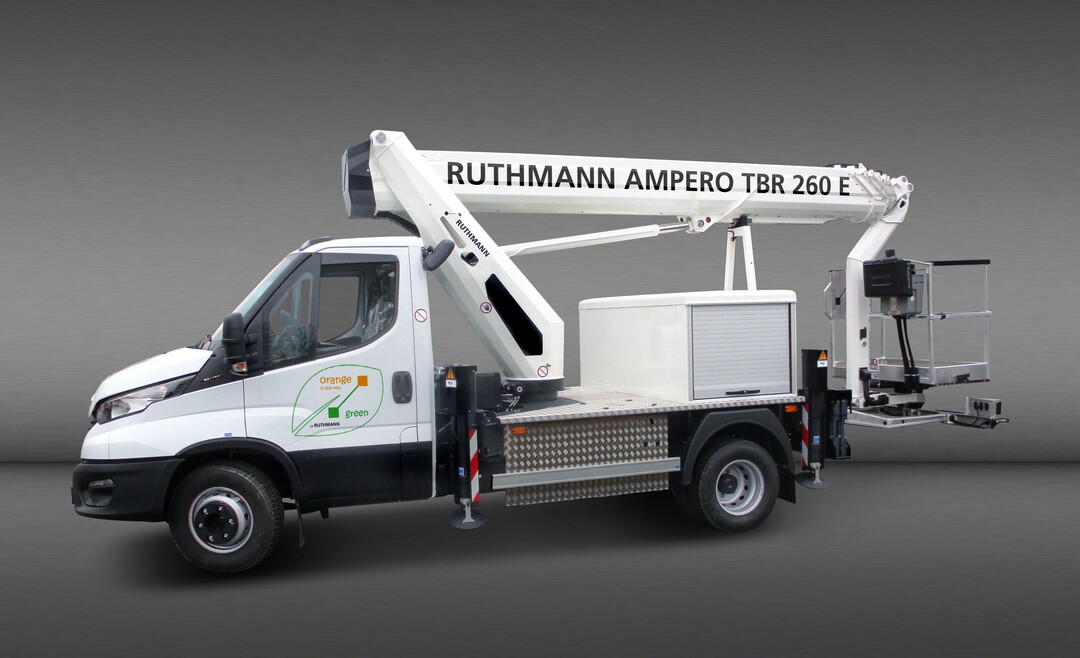 Der bewhrte, 100 % elektrische RUTHMANN Ampero ist ab sofort auf dem Serien-Fahrgestell des neuen IVECO eDaily verfgbar. Basierend auf dem aktuellen STEIGER TBR 260 HV5, ist der Ampero TBR 260 E die hchste und leistungsstrkste LKW-Bhne am Markt in dieser Elektroklasse.