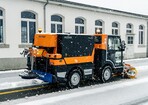 Der vollelektrische Citysprüher Husky Le ermöglicht einen
emissionsfreien und geräuschlosen Winter- und Sommerdienst.