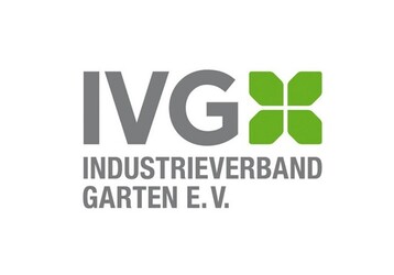 Gemeinsam mit den Mitgliedern der Fachabteilung Garten- und Rasenpflegegerte (GRPG) hat der Industrieverband Garten (IVG) e.V. einen Flyer entworfen, der auf den sicheren Umgang mit Mhrobotern hinweist. 