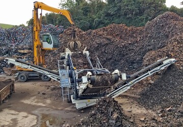 Hart im Nehmen: Das Horizontal-Recyclingsieb TRS 550 ist besonders robust ausgelegt und gewhrleistet dank Spannwellen-Siebtechnologie hohe Separationsleistungen in schwierigen Ausgangsstoffen.
