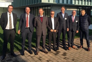 Die Gartenland GmbH und GRANIT PARTS verantworten ab April 2020 den deutschen und sterreichischen Vertrieb fr die Marken Efco, Bertolini, Oleo-Mac und Nibbi. Die Gartenland GmbH wird als Profi fr alle Arten von Garten-, Forst- und Kommunalmaschinen den Handel mit Maschinen der EMAK OPE Marken bernehmen.
