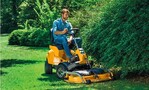 Der Frontmäher VILLA aus der hochwertigen STIGA-Produktwelt.