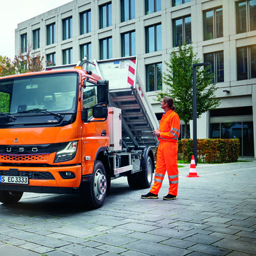 Die Produktlinie UNSINN Orange steht fr hochwertige Abrollkipper und Anhnger, die Kommunen eine optimale Lsung fr ihre vielfltigen Anforderungen bieten. 