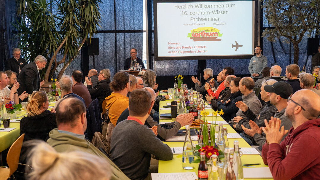 vorne links Uwe Schnthaler, vorne rechts Nick Burkhardt