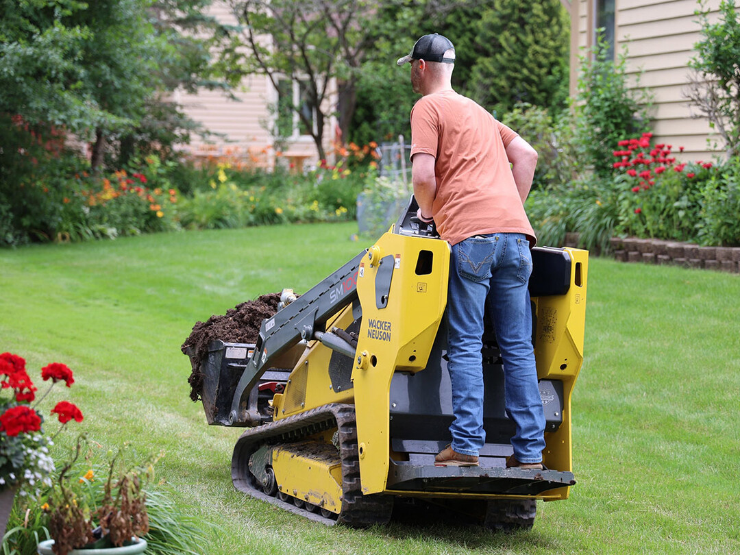 Neuer Mini-Kettenlader Wacker Neuson SM100